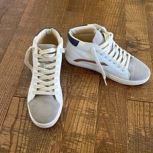 Roolee High Top Sneakers